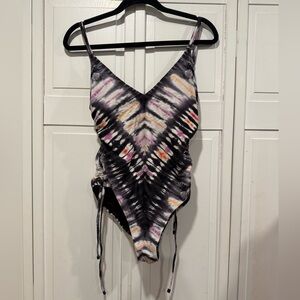 Bar III size medium swimsuit‎ NWOT